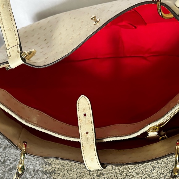 DOONEY & BOURKE Sahara Small Camilla Ladies Bag - Picture 5 of 7